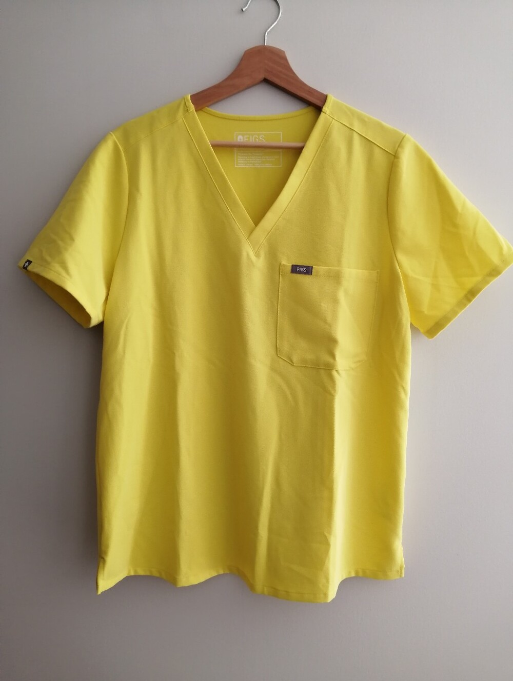 Figs Catarina One Pocket Scrub Top Limited Edition Lifesaver Yellow Large